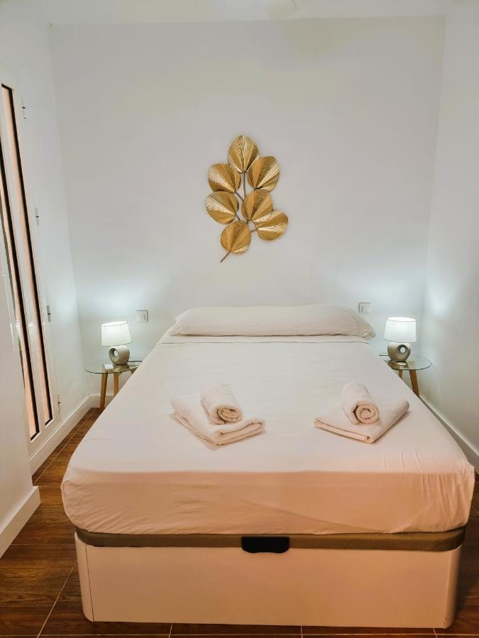 Claudia Tourist Apartment Аліканте Екстер'єр фото